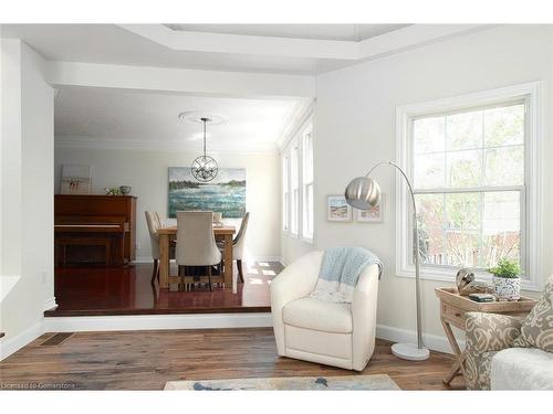 116 Darren Crescent, Cambridge, ON - Indoor Photo Showing Living Room