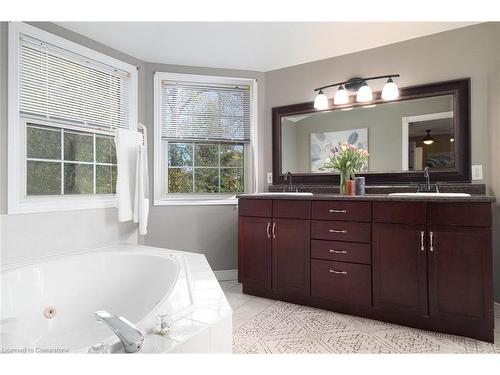 116 Darren Crescent, Cambridge, ON - Indoor Photo Showing Bathroom