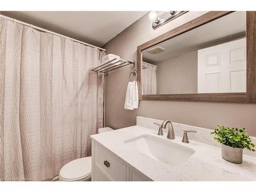 112 Sofron Drive, Cambridge, ON - Indoor Photo Showing Bathroom