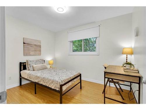 543 Glen Forrest Boulevard, Waterloo, ON - Indoor Photo Showing Bedroom