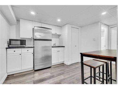 543 Glen Forrest Boulevard, Waterloo, ON - Indoor Photo Showing Kitchen