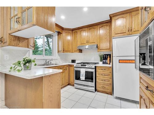 543 Glen Forrest Boulevard, Waterloo, ON - Indoor Photo Showing Kitchen