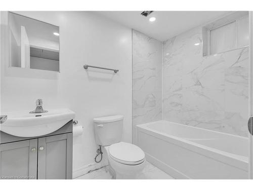 543 Glen Forrest Boulevard, Waterloo, ON - Indoor Photo Showing Bathroom