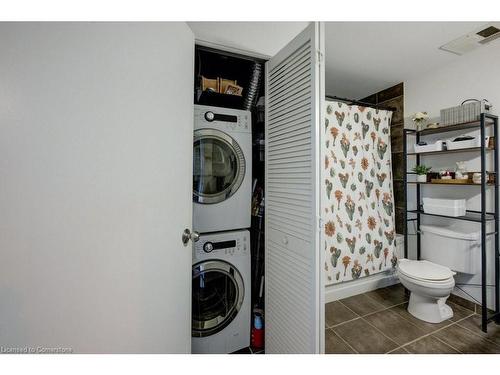 605-120 Mansion Street, Kitchener, ON - Indoor Photo Showing Laundry Room