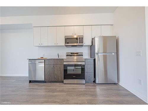 304-101 Golden Eagle Road, Waterloo, ON - Indoor Photo Showing Kitchen With Stainless Steel Kitchen