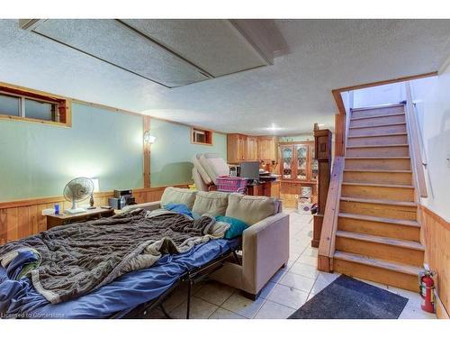 410 Queen Street S, Palmerston, ON - Indoor Photo Showing Bedroom