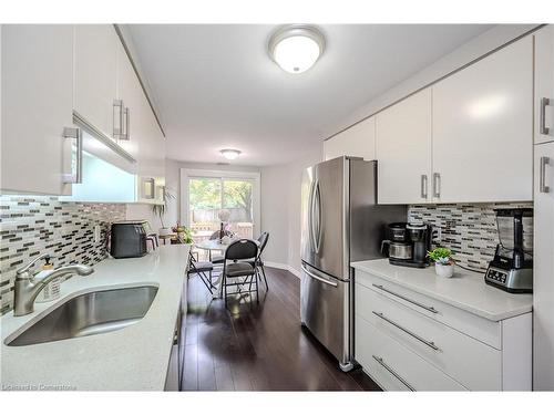 395 Downsview Place, Waterloo, ON - Indoor Photo Showing Kitchen With Stainless Steel Kitchen