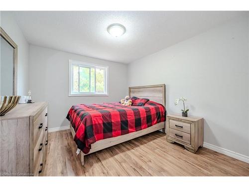 395 Downsview Place, Waterloo, ON - Indoor Photo Showing Bedroom