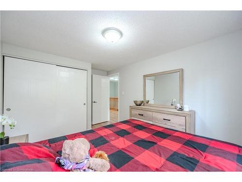 395 Downsview Place, Waterloo, ON - Indoor Photo Showing Bedroom