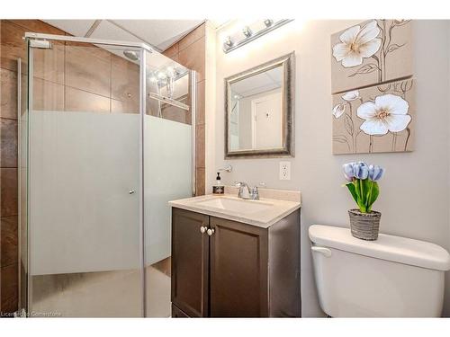 395 Downsview Place, Waterloo, ON - Indoor Photo Showing Bathroom