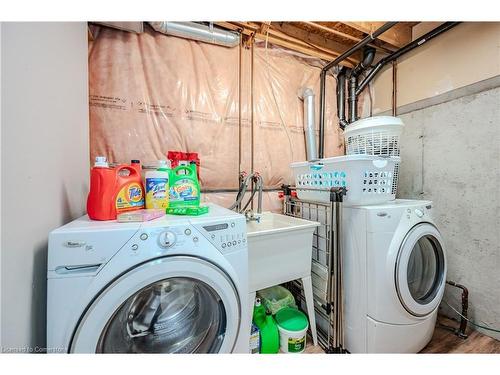 395 Downsview Place, Waterloo, ON - Indoor Photo Showing Laundry Room