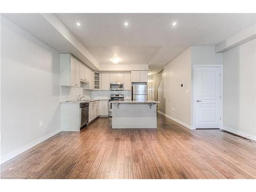 8 Beatrice Lane, Kitchener, ON - Indoor Photo Showing Kitchen