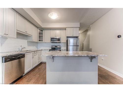 8 Beatrice Lane, Kitchener, ON - Indoor Photo Showing Kitchen With Upgraded Kitchen