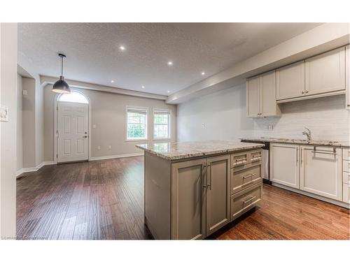 8 Beatrice Lane, Kitchener, ON - Indoor Photo Showing Kitchen With Upgraded Kitchen