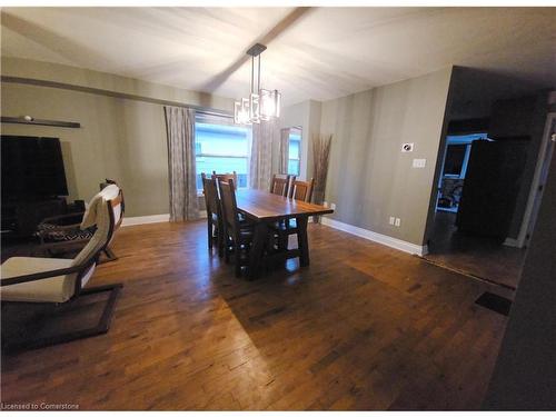 9 Augusta Street, Cambridge, ON - Indoor Photo Showing Dining Room