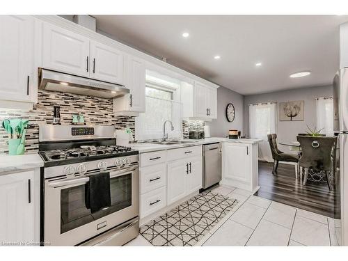 50 Country Creek Drive, Baden, ON - Indoor Photo Showing Kitchen With Upgraded Kitchen