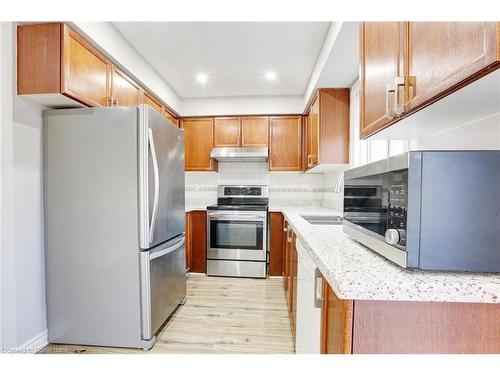 84 Stonecairn Drive, Cambridge, ON - Indoor Photo Showing Kitchen