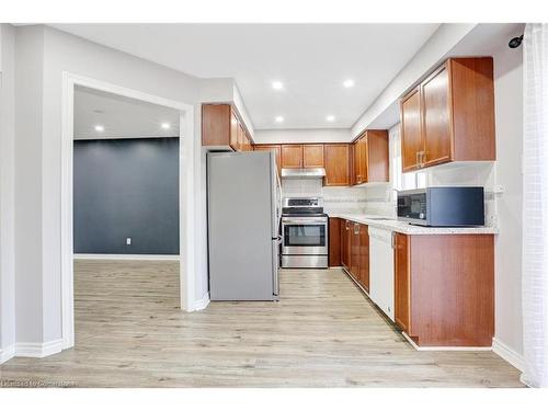 84 Stonecairn Drive, Cambridge, ON - Indoor Photo Showing Kitchen