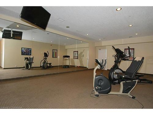 803-539 Belmont Avenue W, Kitchener, ON - Indoor Photo Showing Gym Room