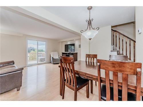 325B Mayview Crescent, Waterloo, ON - Indoor Photo Showing Dining Room