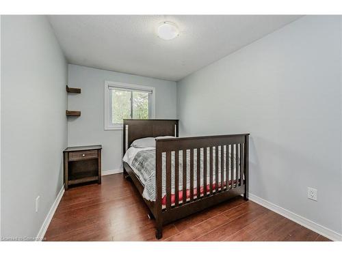 325B Mayview Crescent, Waterloo, ON - Indoor Photo Showing Bedroom