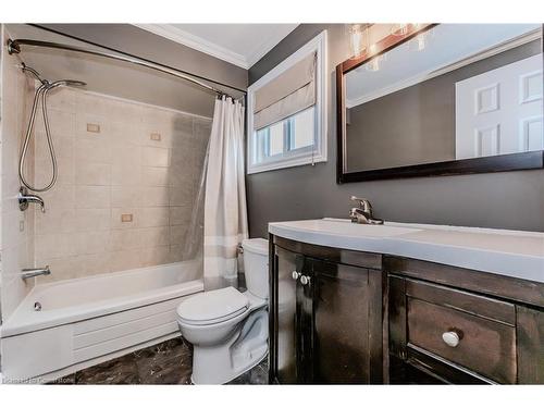 325B Mayview Crescent, Waterloo, ON - Indoor Photo Showing Bathroom