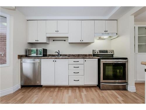 325B Mayview Crescent, Waterloo, ON - Indoor Photo Showing Kitchen