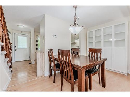 325B Mayview Crescent, Waterloo, ON - Indoor Photo Showing Dining Room