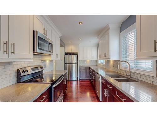 5 Michelle Court, Kitchener, ON - Indoor Photo Showing Kitchen With Stainless Steel Kitchen With Double Sink With Upgraded Kitchen