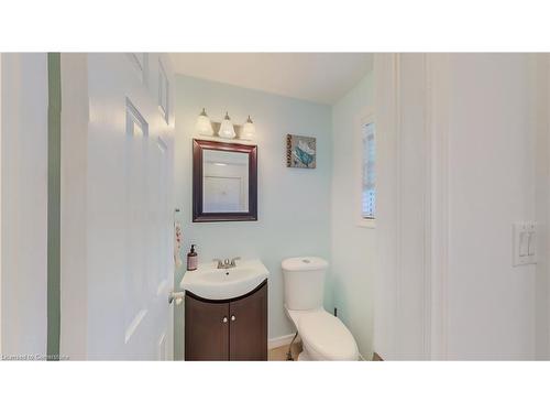 5 Michelle Court, Kitchener, ON - Indoor Photo Showing Bathroom