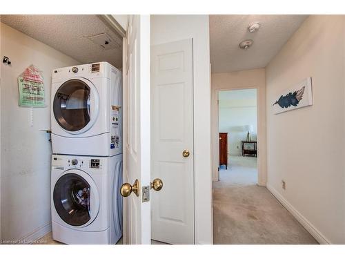 1807-6 Willow Street, Waterloo, ON - Indoor Photo Showing Laundry Room