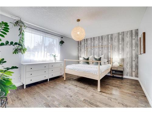 36 Tudor Street, Kitchener, ON - Indoor Photo Showing Bedroom