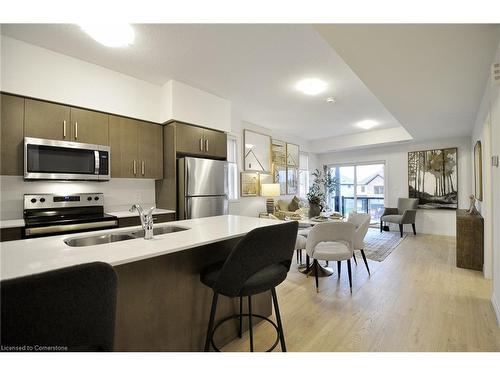 32-60 Light Drive, Cambridge, ON - Indoor Photo Showing Kitchen With Double Sink With Upgraded Kitchen