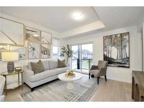 32-60 Light Drive, Cambridge, ON - Indoor Photo Showing Living Room