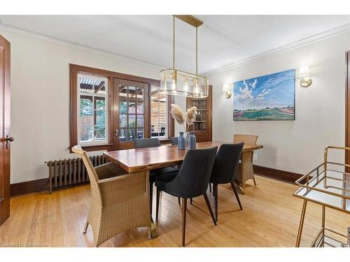 19 Homewood Avenue, Kitchener, ON - Indoor Photo Showing Dining Room