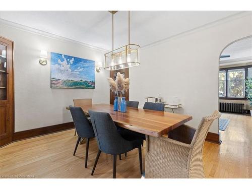 19 Homewood Avenue, Kitchener, ON - Indoor Photo Showing Dining Room