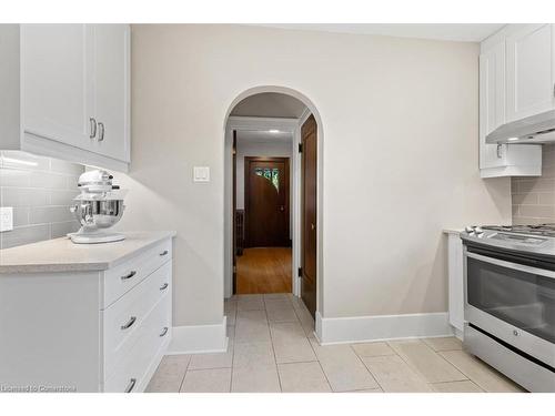 19 Homewood Avenue, Kitchener, ON - Indoor Photo Showing Kitchen