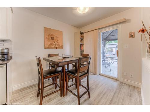 732 Grand Banks Drive, Waterloo, ON - Indoor Photo Showing Dining Room