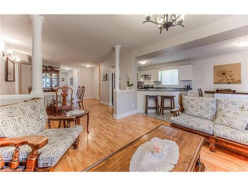 732 Grand Banks Drive, Waterloo, ON - Indoor Photo Showing Living Room