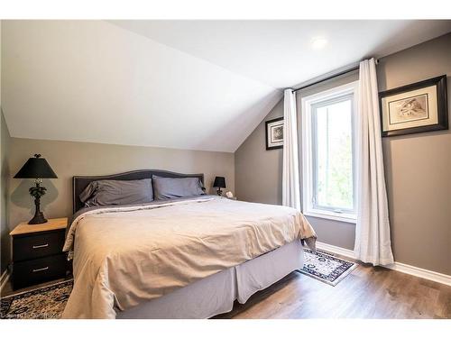 707 Conservation Drive, Waterloo, ON - Indoor Photo Showing Bedroom