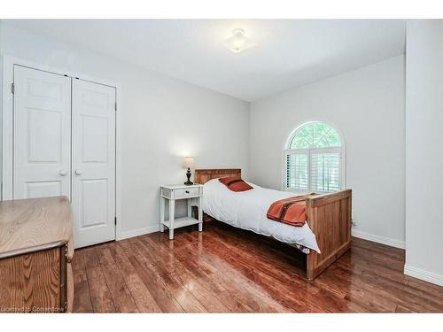 219 Corrie Crescent, Waterloo, ON - Indoor Photo Showing Bedroom