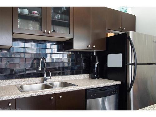 417-404 King Street W, Kitchener, ON - Indoor Photo Showing Kitchen With Double Sink