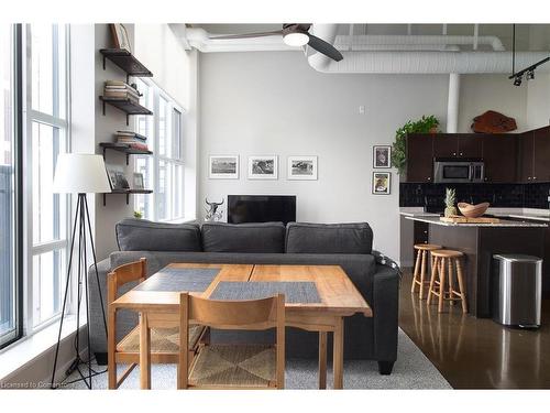 417-404 King Street W, Kitchener, ON - Indoor Photo Showing Dining Room