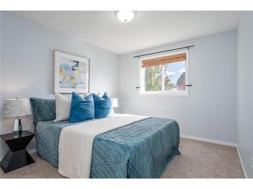 712 Paris Boulevard, Waterloo, ON - Indoor Photo Showing Bedroom