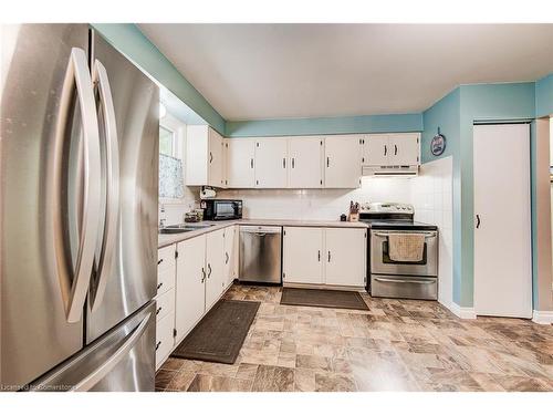 93 Cindy Avenue, Cambridge, ON - Indoor Photo Showing Kitchen With Stainless Steel Kitchen