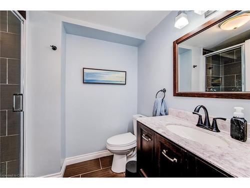 93 Cindy Avenue, Cambridge, ON - Indoor Photo Showing Bathroom