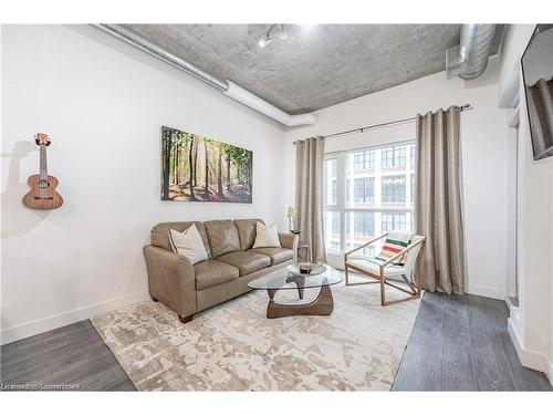 307-1 Victoria Street, Kitchener, ON - Indoor Photo Showing Living Room