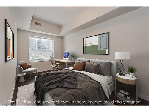 H201-62 Balsam Street, Waterloo, ON - Indoor Photo Showing Bedroom