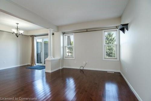 239 Bridlewreath Street, Kitchener, ON - Indoor Photo Showing Other Room