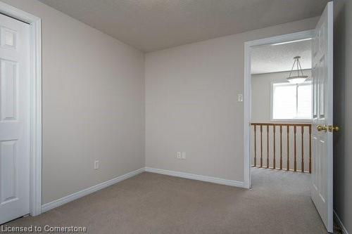 239 Bridlewreath Street, Kitchener, ON - Indoor Photo Showing Other Room